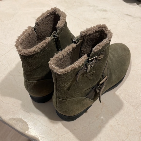 Marc Fisher Booties - Picture 3 of 9